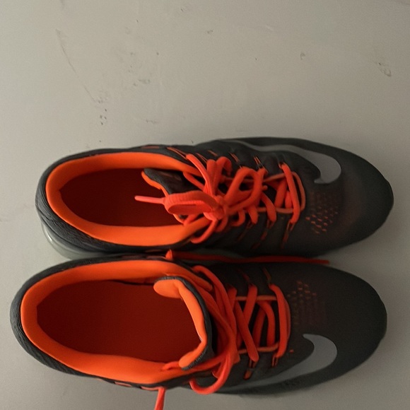 Nike AirMax shoes - Picture 6 of 6